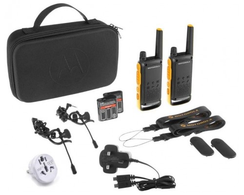 MOTOROLA T82 Extrem Walkie Talkie Duo UK con Adapt