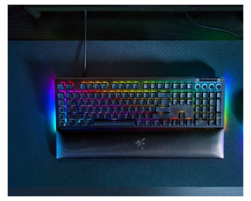 TECLADO RAZER BLACKWIDOW V4 GREEN SWITCH (USA) (RZ03-04690100-R3M1) (Espera 4 dias)